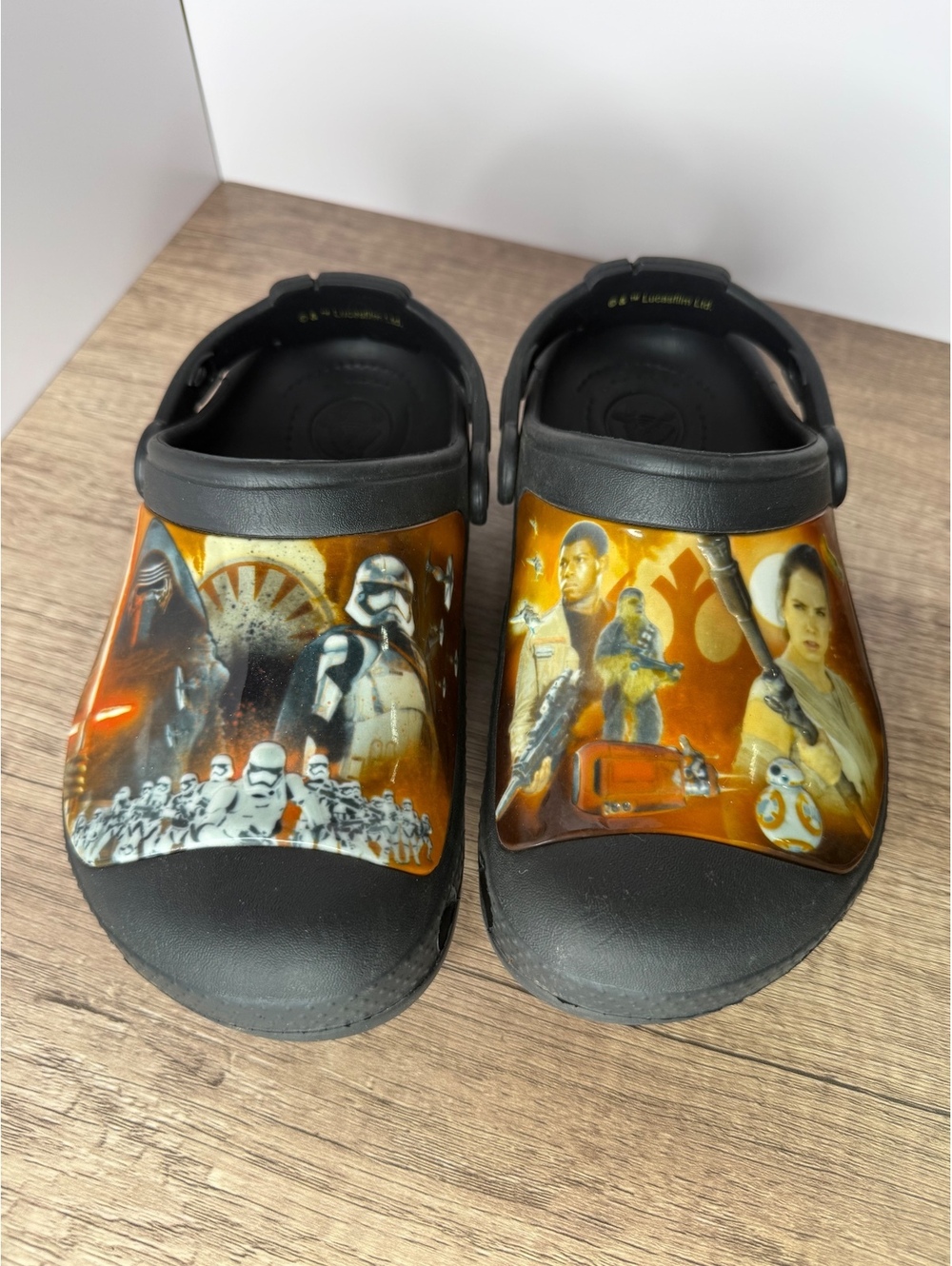 Crocs Star Wars Force Awakens Kids Size 2 Black Character Clogs